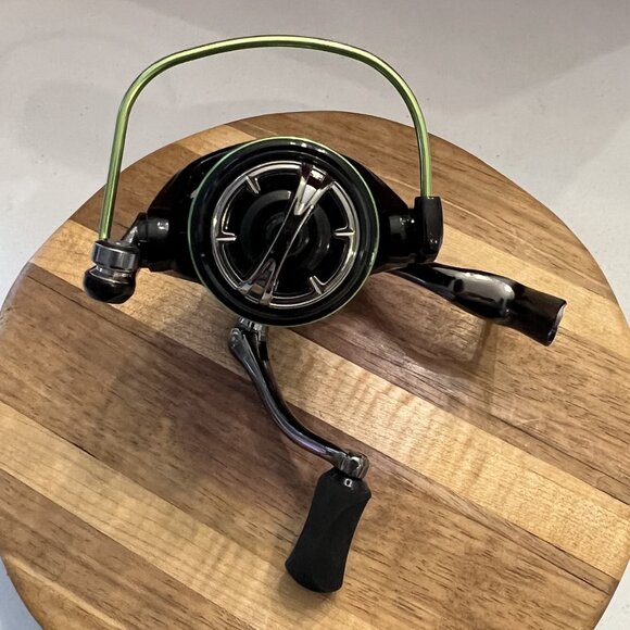 Brand New Deukio Premium Brand Fishing Reel Model DK4000! - Picture 6 of 16